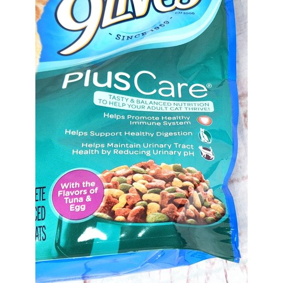 9 Lives Plus Care Tuna & Egg Flavor Complete Balance Adult Cat Food 12 oz Bag - Picture 2 of 11